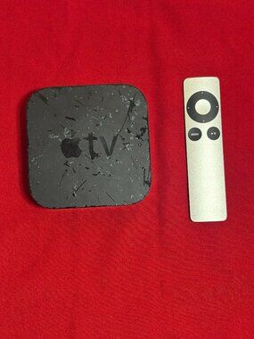 Apple TV 3rd Gen Streaming Device With Remote